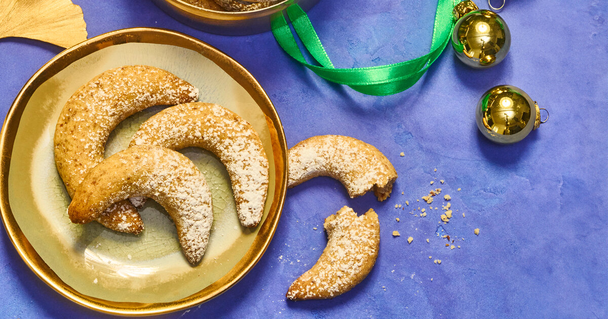 Haselnuss-Dattel-Kipferl