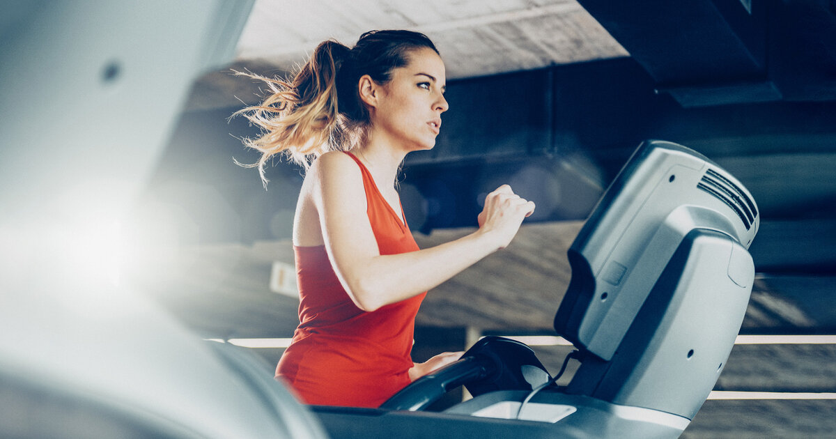 Was-ist-besser-Laufbandsport-oder-drau-en-trainieren-