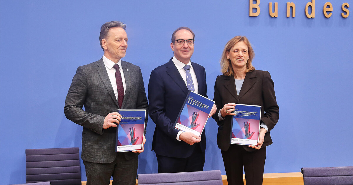 H-lfte-der-Bev-lkerung-hat-sexuelle-Bel-stigung-erlebt