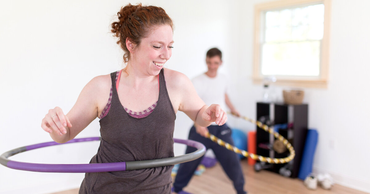 Warum-manche-beim-Hula-Hoop-scheitern-und-wie-es-doch-gelingt